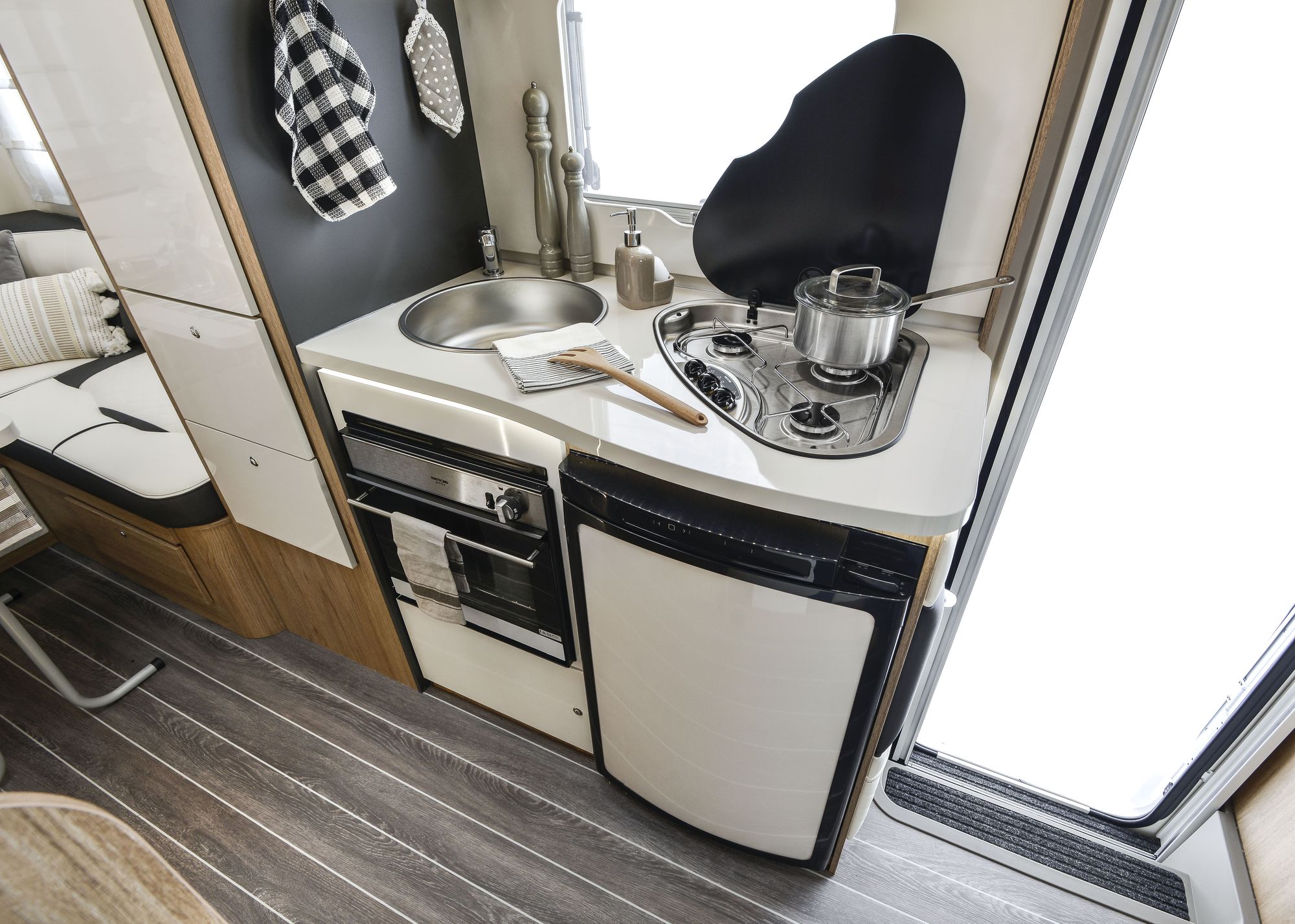 The Navigator 5 Berth